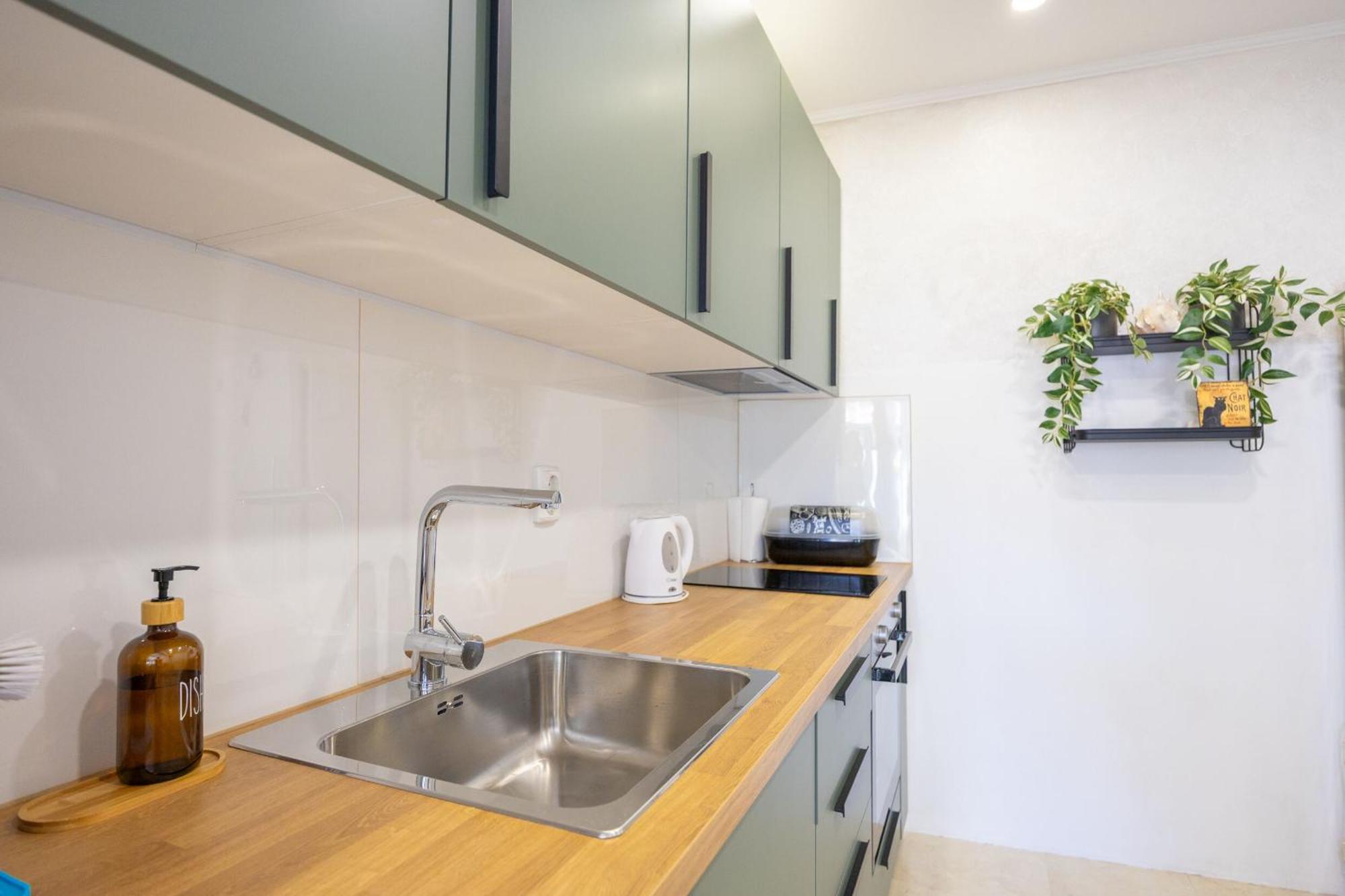 Apartments Tanja Baška Voda المظهر الخارجي الصورة