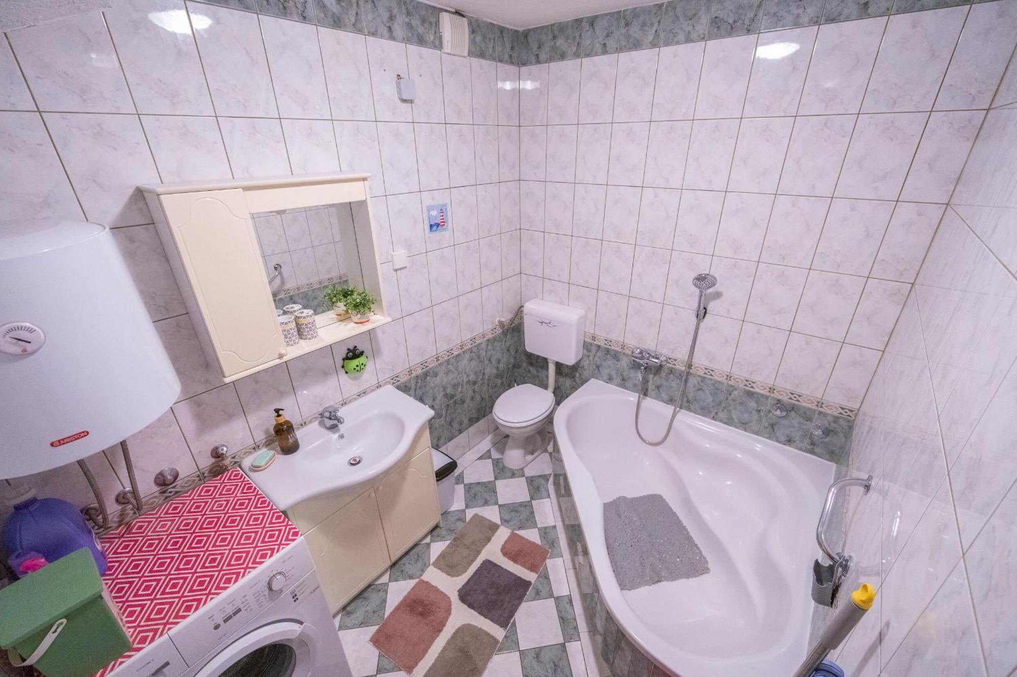 Apartments Tanja Baška Voda المظهر الخارجي الصورة