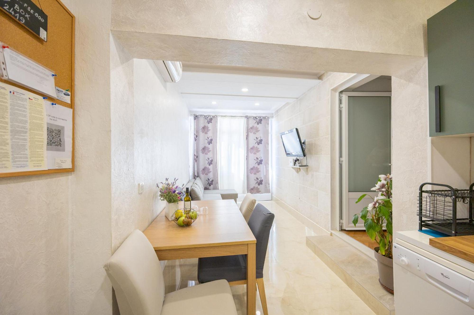 Apartments Tanja Baška Voda المظهر الخارجي الصورة